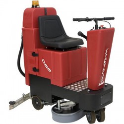 OMM SPARTACUS-660 battery-powered ride on scrubber-dryer