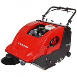 OMM 700-ST sweeper with Honda motor