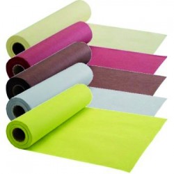 Pre-cut non-woven tablecloths